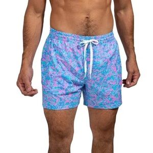 CHUBBIES Men's Medium 5.5 Inseam THE PINKY BLUESTERS Classic Lined Swim Trunk